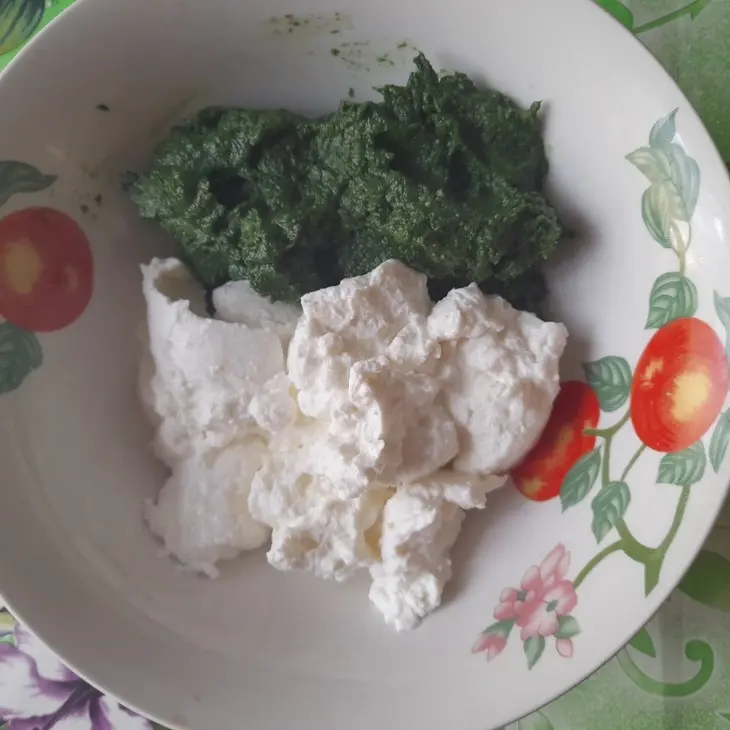 Лепёшки с сыром и шпинатом: шаг 9