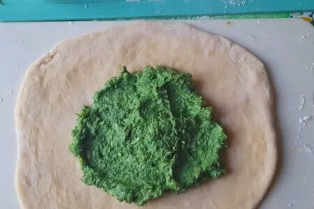 Лепёшки с сыром и шпинатом: шаг 12