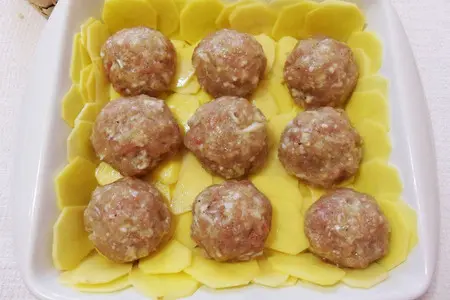Котлеты с картошкой, запеченные в духовке: шаг 5