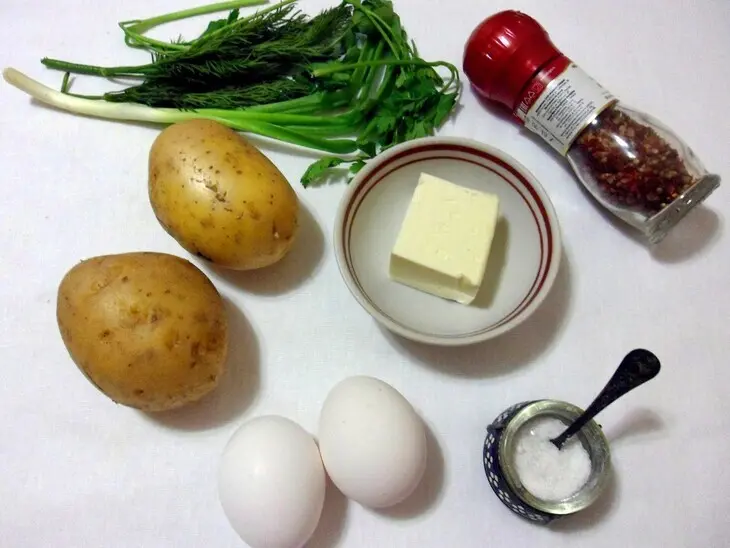 Запеченный картофель с яйцом-пашот в микроволновке: шаг 1