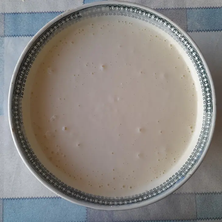 Творожная запеканка с изюмом и яблоками: шаг 4