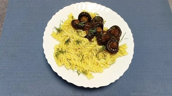 Шампиньоны в соевом соусе — вкусный рецепт в мультиварке: шаг 4