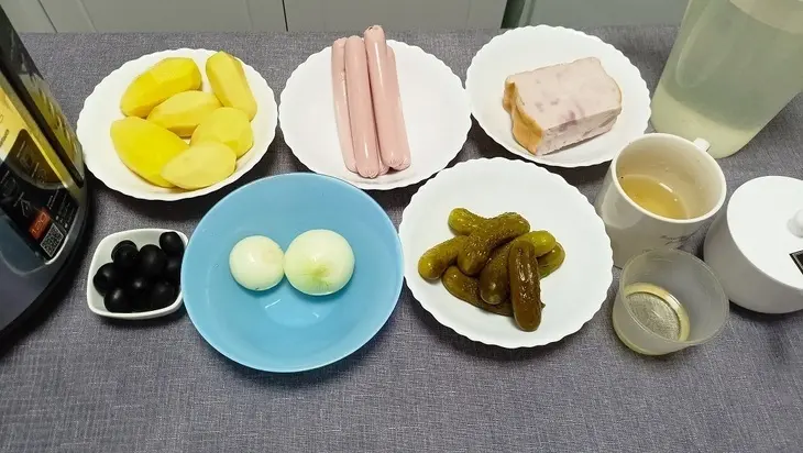 Солянка с индейкой — рецепт вкусной солянки в мультиварке: шаг 1