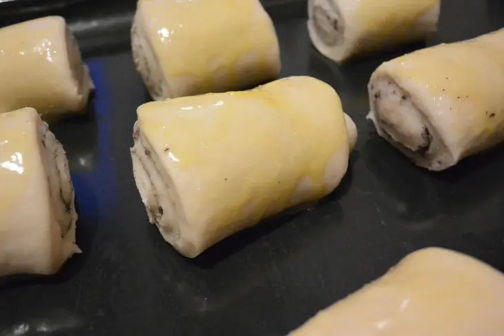 Дрожжевые булочки с грецкими орехами: шаг 3