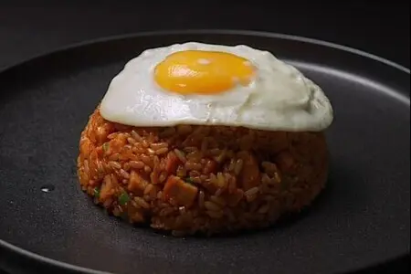 Жареный рис с пастой кочудян: шаг 20