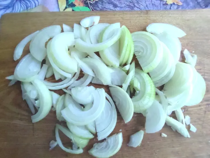 Салат из чёрной редьки с курицей: шаг 6