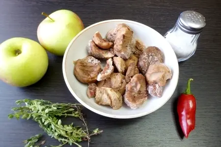 Запеченная курица с рисом, каштанами и яблоками: шаг 2