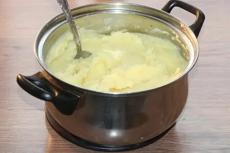 Минтай с зажаркой под соусом: шаг 11