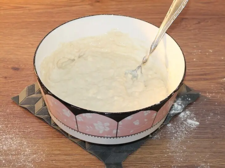 Сладкие пасхальные крученки с изюмом: шаг 4