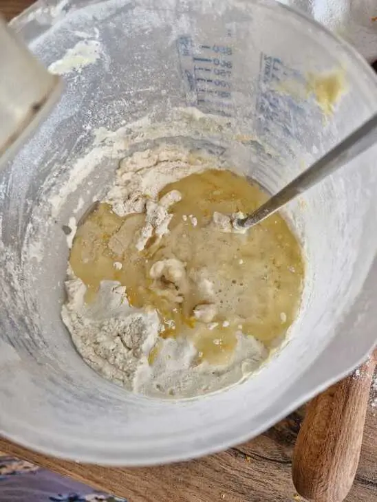 Шоколадный кулич с мятным ганашем и лимонным курдом: шаг 1