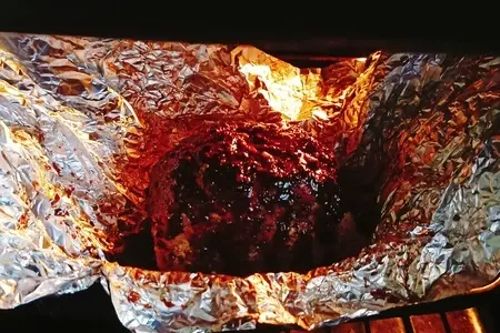 Запеченная свинина в сладкой глазури на пасху: шаг 6