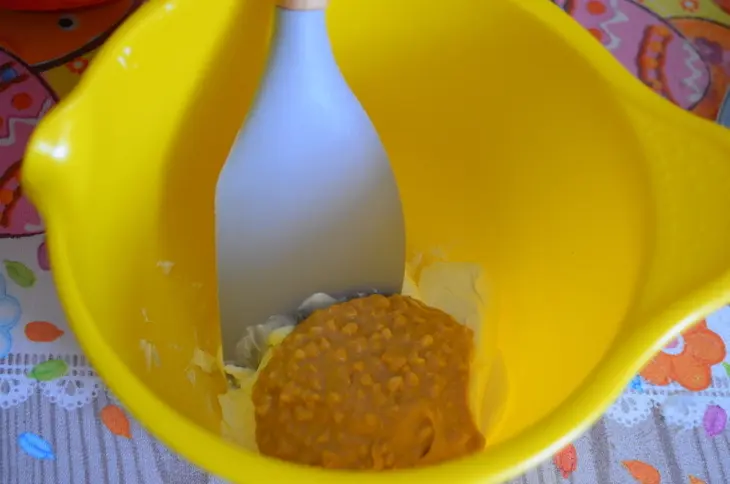 Пасхальные печенье с арахисовой пастой: шаг 2