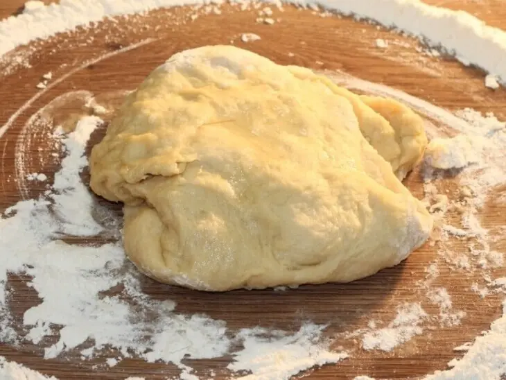 Пирожки печёные с яблоками и корицей: шаг 8