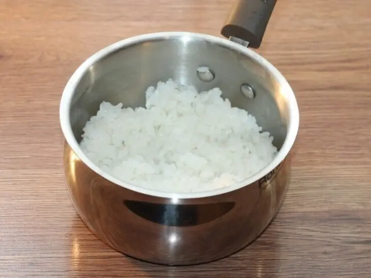 Куриные котлеты на кабачковой подушке: шаг 1