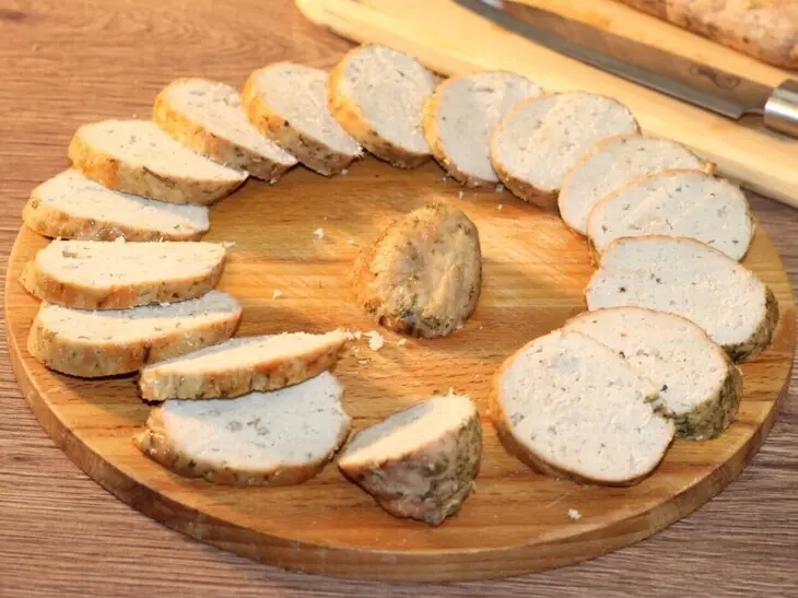 Рецепт домашней колбасы с шампиньонами: шаг 8