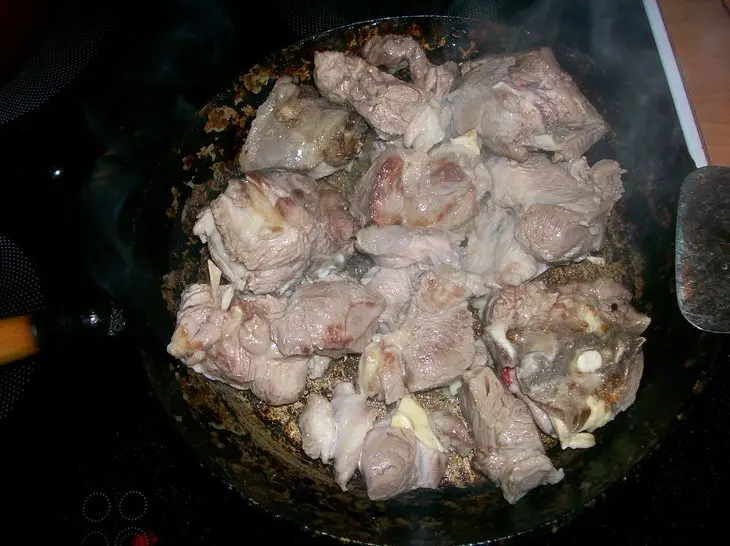 Баранина с фасолью и овощами в горшочках: шаг 1