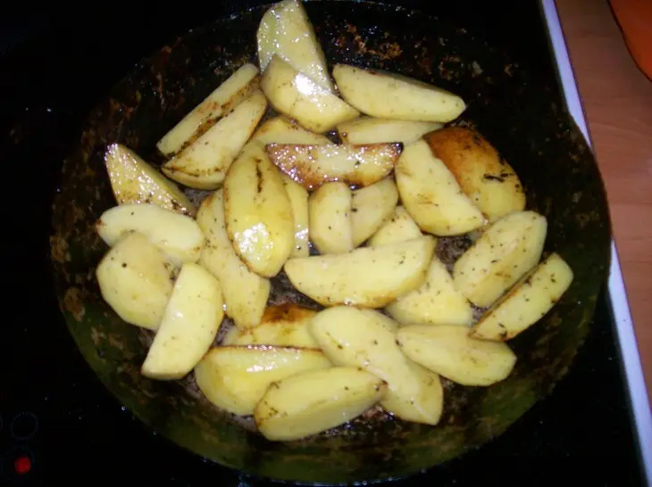 Баранина с фасолью и овощами в горшочках: шаг 3