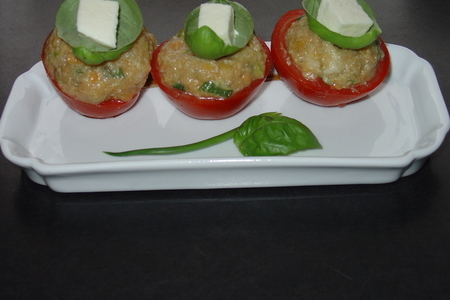 Помидоры, начинённые салатом из красной чечевицы груши и гауда: шаг 2