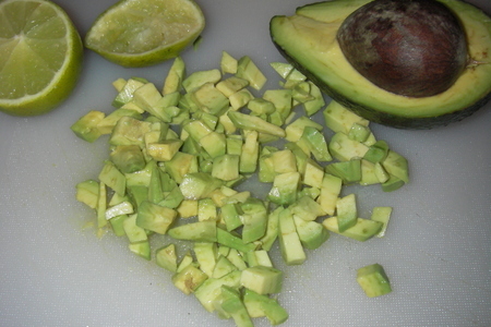 Салат из креветок, рукколы и авокадо: шаг 3