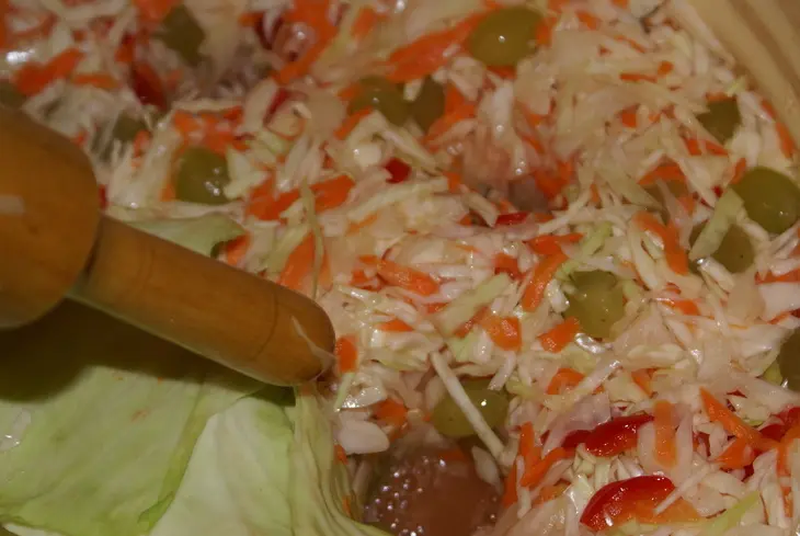 Капуста квашенная с виноградом: шаг 5