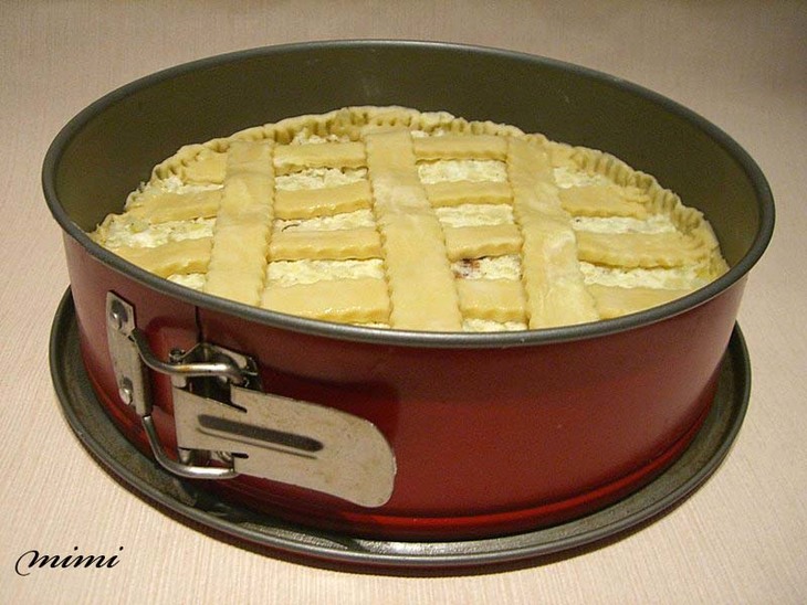Пирог с картофелем , брынзой и печеным чесноком: шаг 2