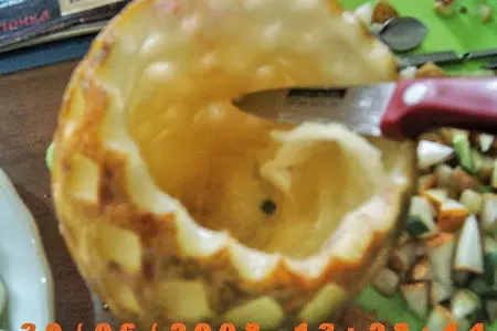 "корзиночка для фруктов" из дыни: шаг 1