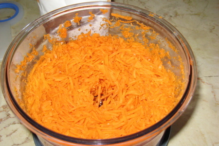 Морковный пирог: шаг 1