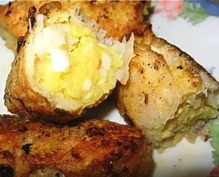 Рыбный рулет с рисом и яйцом: шаг 1