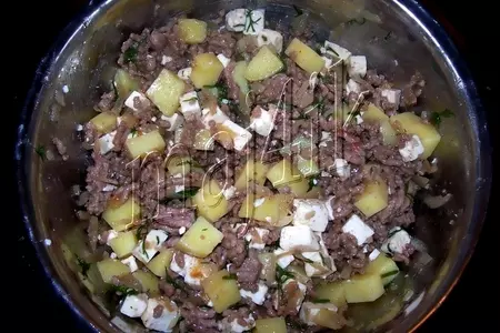 Пирог на пивном тесте с фаршем, фетой и др.: шаг 5
