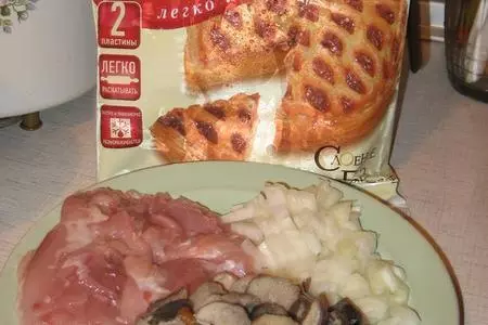Конвертики с курицей и белыми грибами: шаг 1