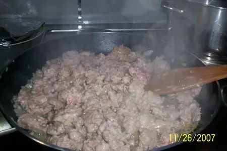 Картофельный рулет с фаршем: шаг 1