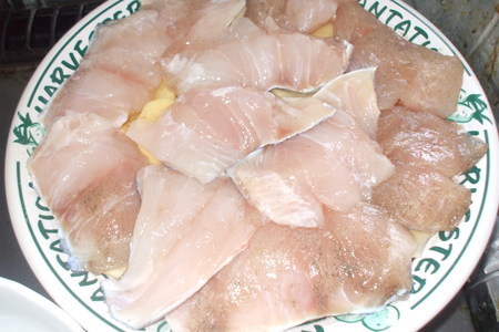 Рыба с картофелем, запеченные под майонезом: шаг 4