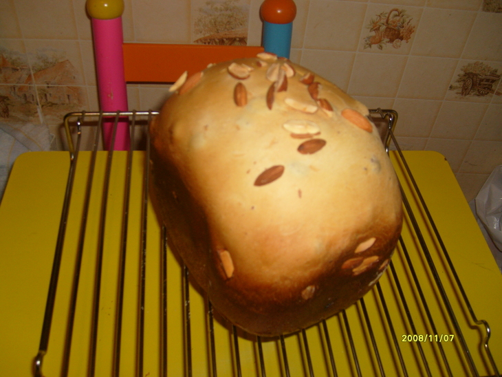 Сдобный пирог с изюмом(для хлебопечки): шаг 1