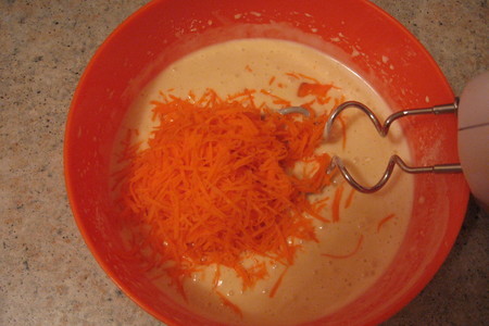 Морковный торт с шоколадной глазурью: шаг 2