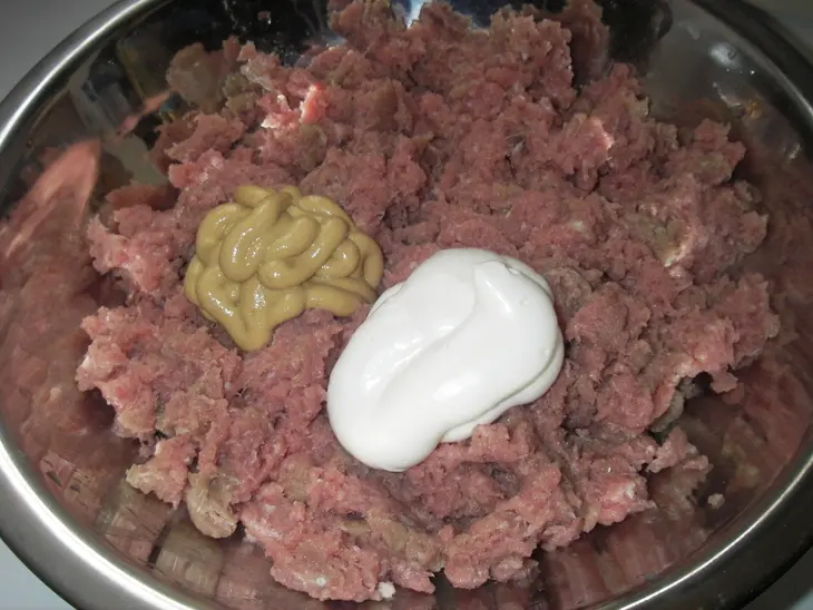 Кабачково-мясной рулет с баклажанами: шаг 4