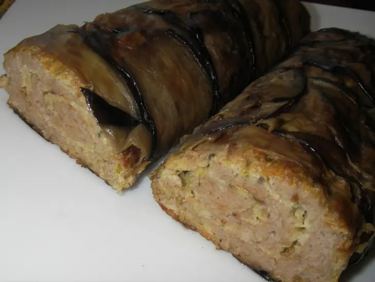 Кабачково-мясной рулет с баклажанами: шаг 7