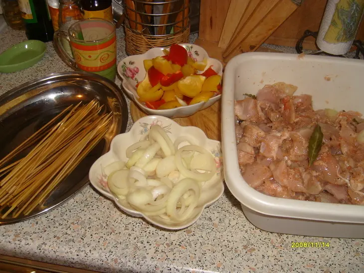 Просто - шашлык из куриного филе.: шаг 1