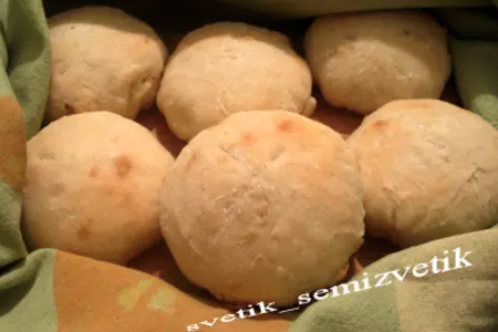 Луковые булочки по-быстрому (или, когда вечером понимаешь, что на утро хлеба не осталось): шаг 2