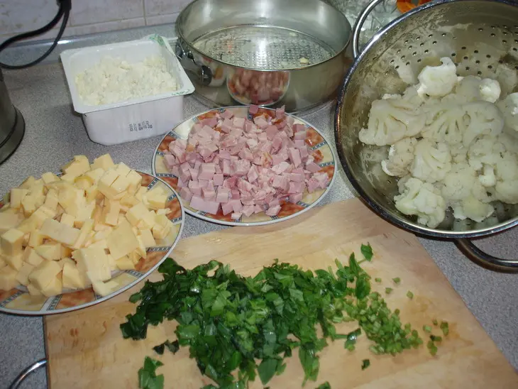 Цветная капуста с ветчиной и сыром: шаг 1