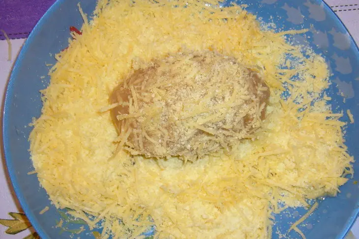 Куриные зразы в сырно-картофельной панировке: шаг 6