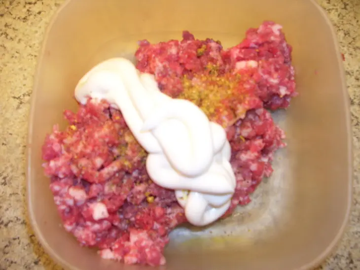 Гречаники мясные    в творожно-чесночном соусе: шаг 1