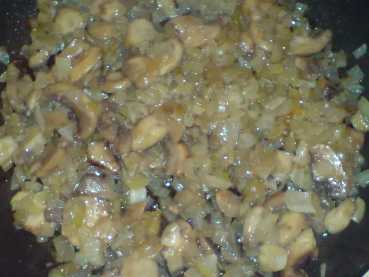 Голубцы из куриного мяса в савойской капусте: шаг 2