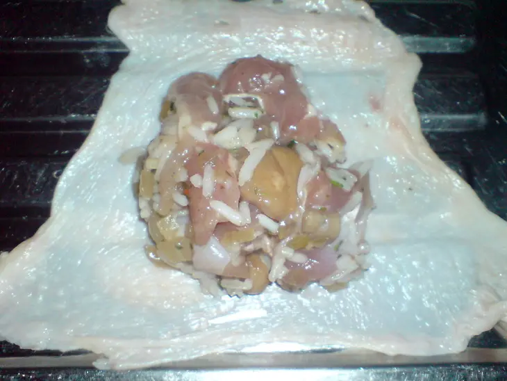 Голубцы из куриного мяса в савойской капусте: шаг 4