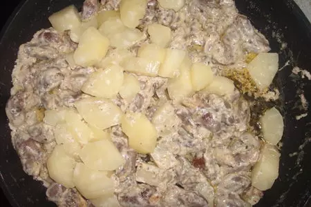 Куриные сердечки с ананасами: шаг 4