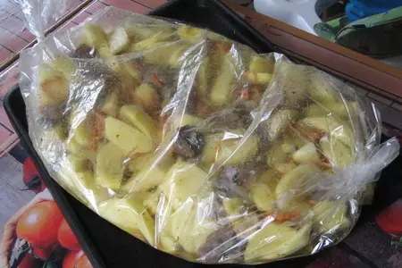 Мясо с овощами в рукаве: шаг 3