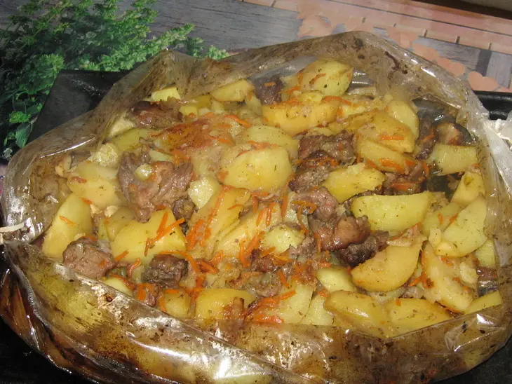 Мясо с овощами в рукаве: шаг 4