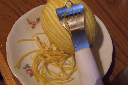 Рулет из куриной грудки с сухофруктами, лимонной цедрой, проготовленный в пароварке: шаг 3