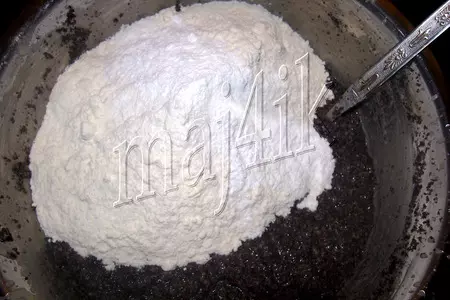 Маковый кекс с  маковой начинкой: шаг 6
