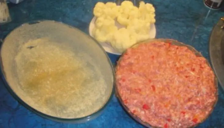 Мясная запеканка с цветной капустой.: шаг 1