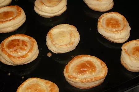 Корзиночки с яблоками в карамели: шаг 3